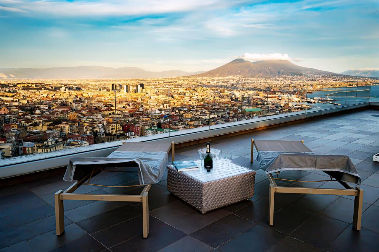 Terrazza Manu - Loft Suspended Over The City-Vomero نابولي المظهر الخارجي الصورة