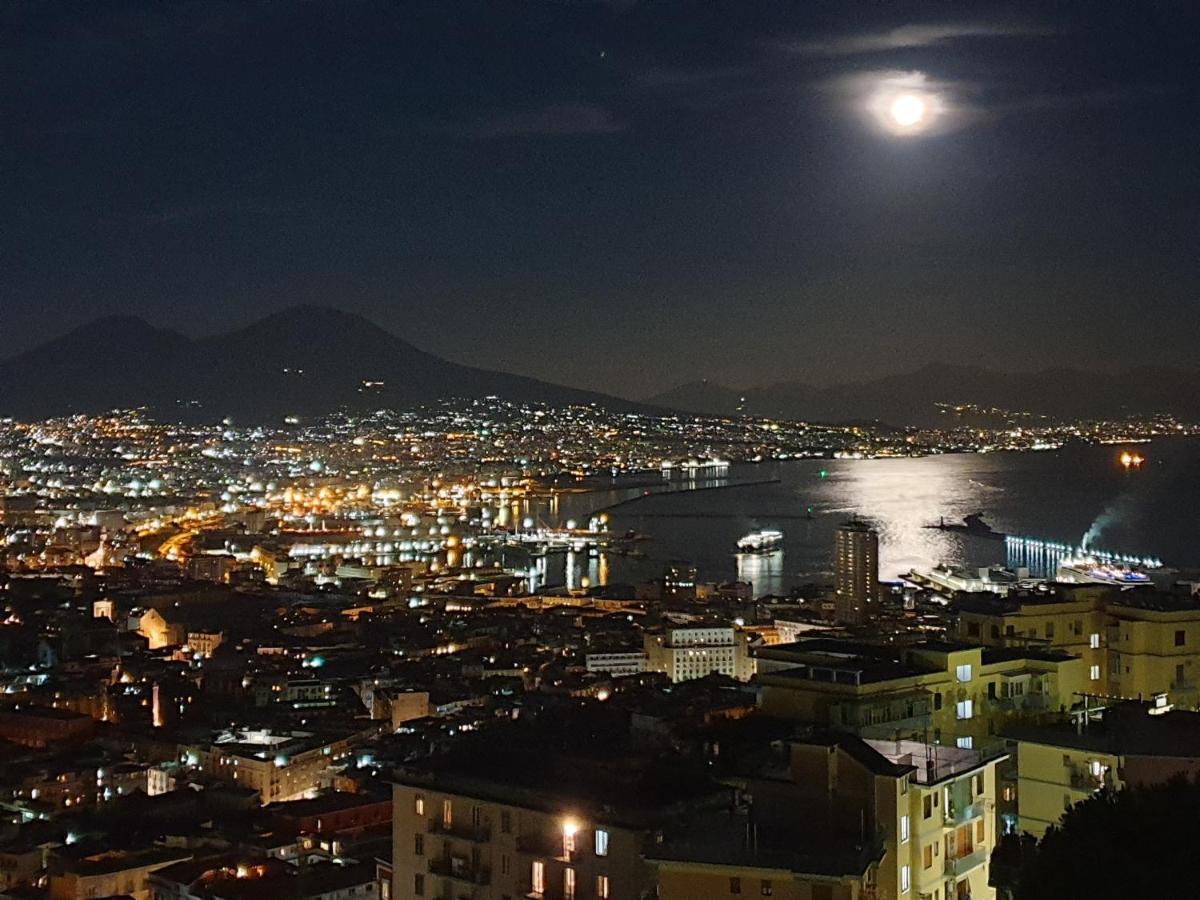Terrazza Manu - Loft Suspended Over The City-Vomero نابولي المظهر الخارجي الصورة