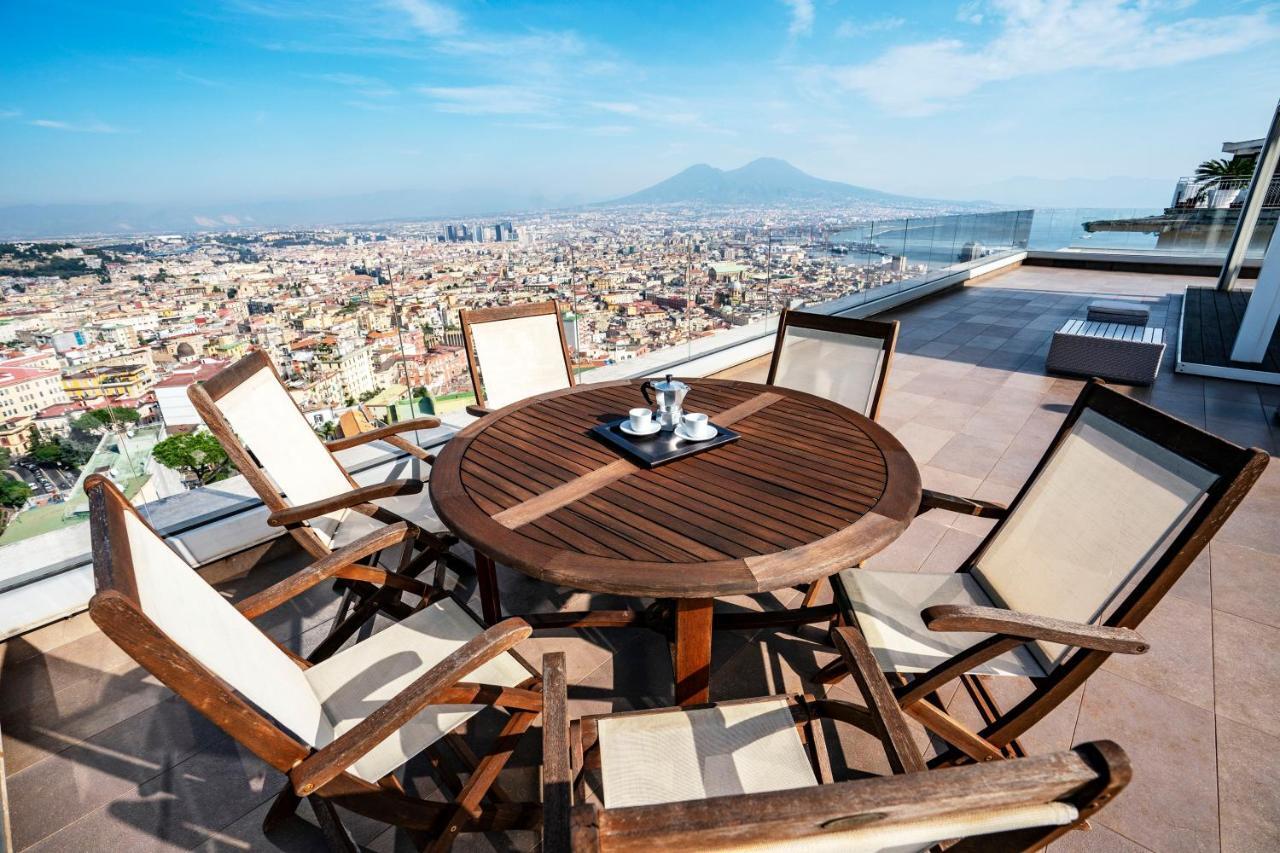 Terrazza Manu - Loft Suspended Over The City-Vomero نابولي المظهر الخارجي الصورة
