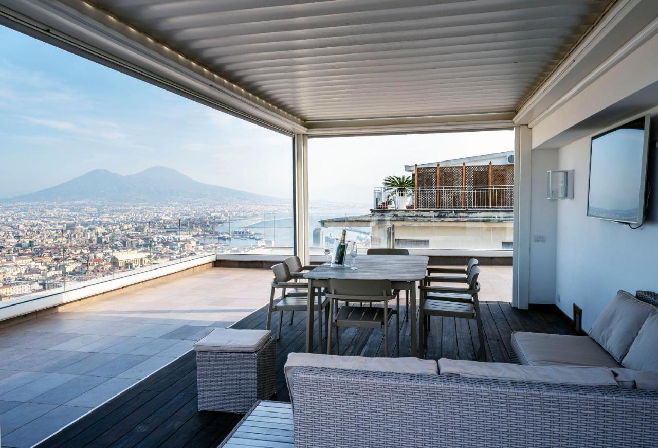 Terrazza Manu - Loft Suspended Over The City-Vomero نابولي المظهر الخارجي الصورة